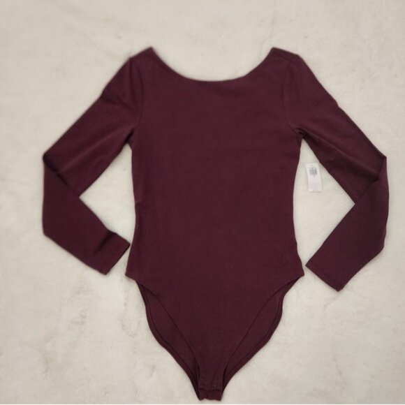 Old Navy Double-Layer Scoop-Back Bodysuit Size medium - Picture 7 of 12